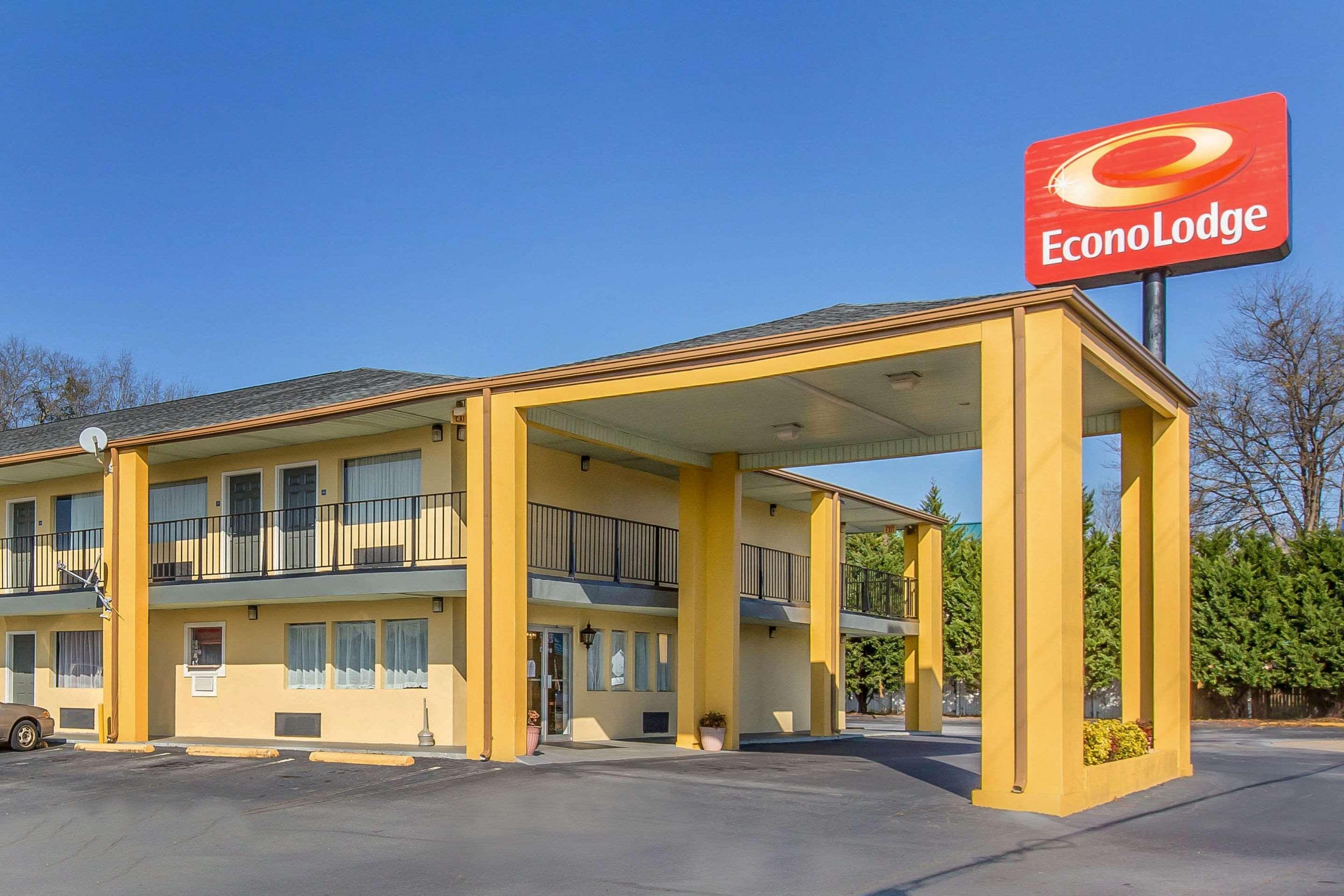 Econo Lodge Thomaston Exterior photo